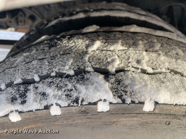 image for item JW9242 2009 Ford F450 Super Duty XLT  ambulance