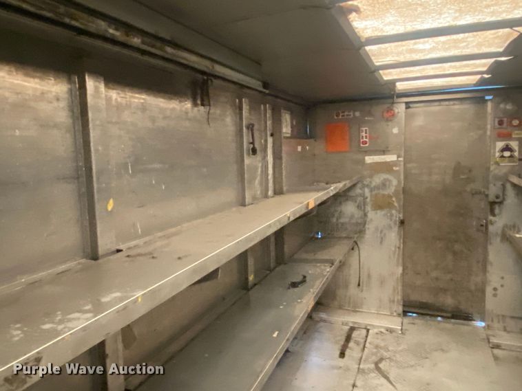 image for item JW9271 1998 Freightliner MT45  delivery van