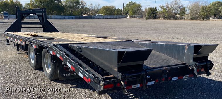 image for item JW9343 2013 Big Tex 25GN  equipment trailer