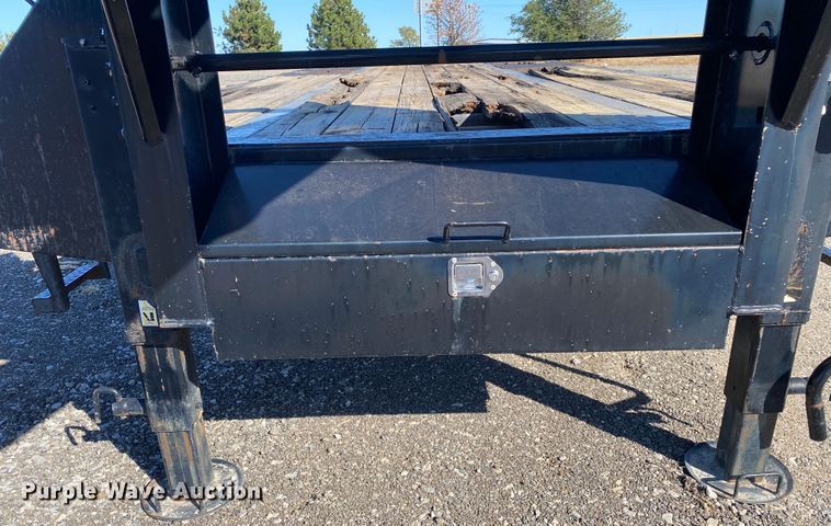 image for item JW9343 2013 Big Tex 25GN  equipment trailer