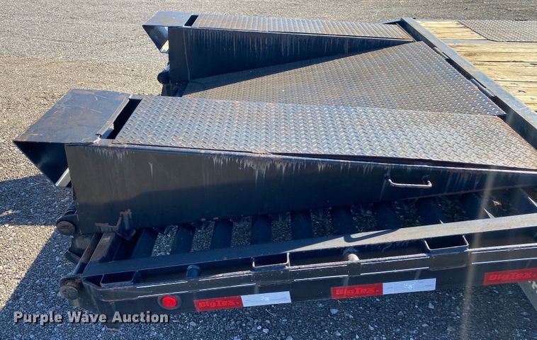image for item JW9343 2013 Big Tex 25GN  equipment trailer