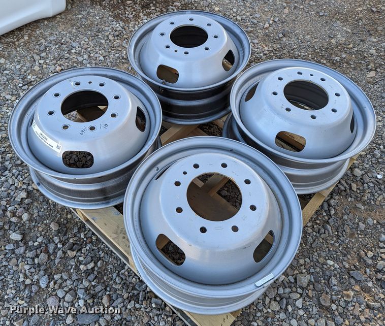 image for item JX9222 (4) Ford Maxion wheels