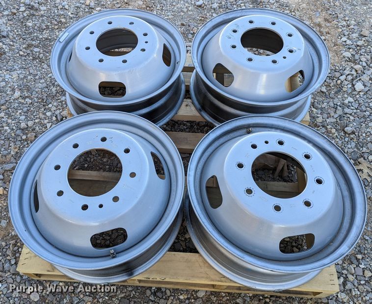 image for item JX9222 (4) Ford Maxion wheels