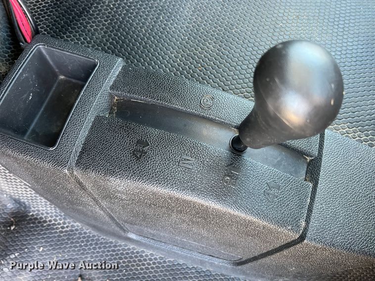 image for item KR9613 2011 Chevrolet Silverado 2500HD  utility bed pickup truck