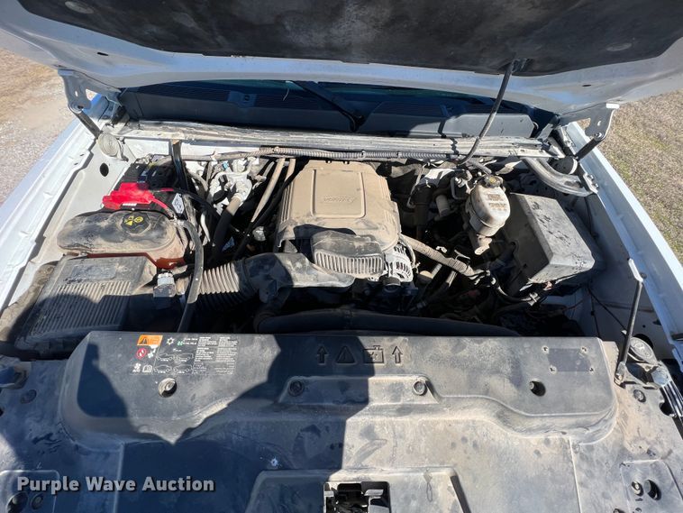 image for item KR9613 2011 Chevrolet Silverado 2500HD  utility bed pickup truck