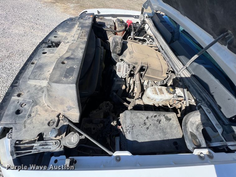 image for item KR9613 2011 Chevrolet Silverado 2500HD  utility bed pickup truck