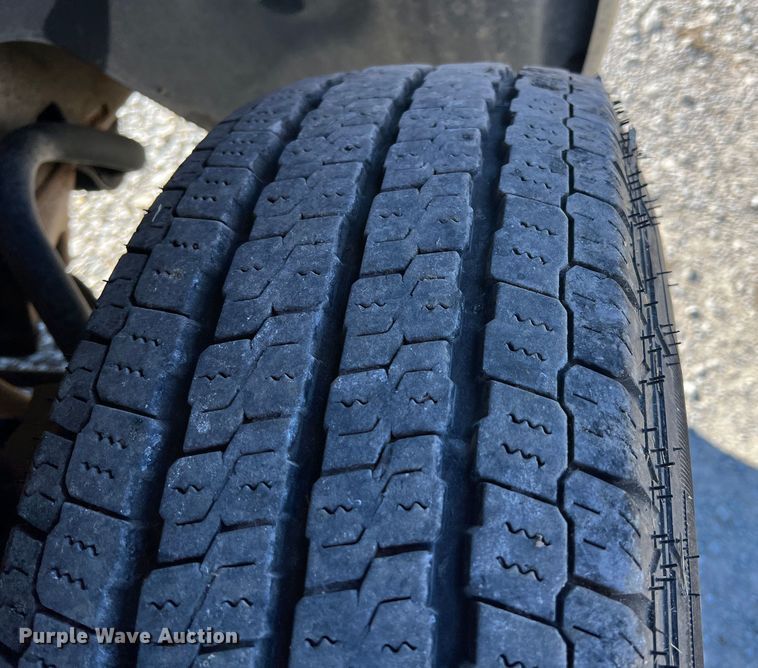 image for item KR9613 2011 Chevrolet Silverado 2500HD  utility bed pickup truck