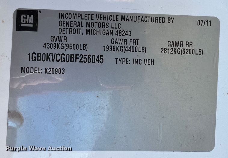 image for item KR9613 2011 Chevrolet Silverado 2500HD  utility bed pickup truck