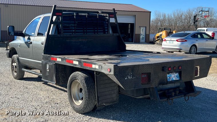 image for item KR9614 2007 Dodge Ram 3500  Quad Cab flatbed pickup truck