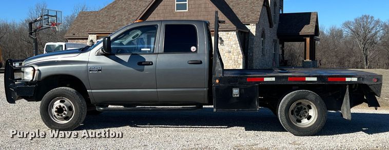 image for item KR9614 2007 Dodge Ram 3500  Quad Cab flatbed pickup truck