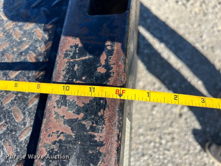 image for item KR9614 2007 Dodge Ram 3500  Quad Cab flatbed pickup truck