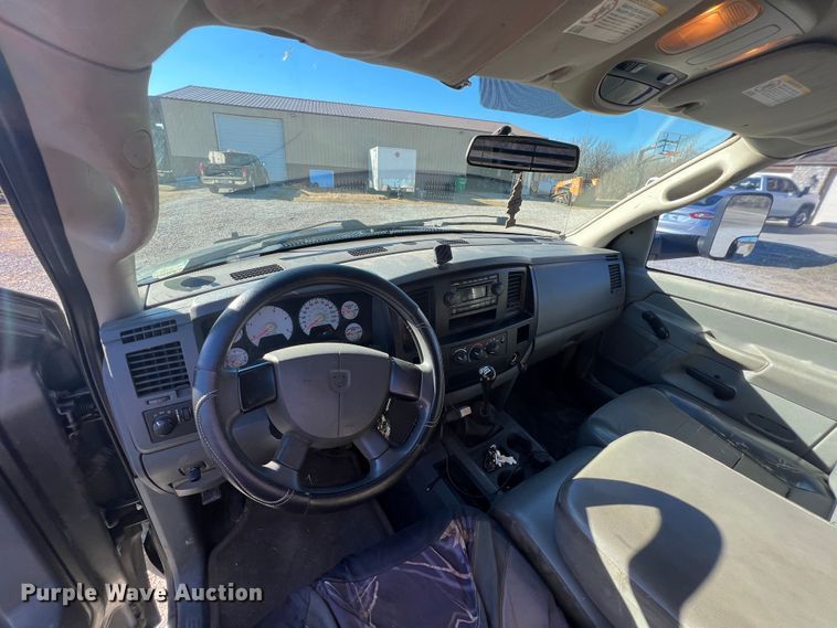 image for item KR9614 2007 Dodge Ram 3500  Quad Cab flatbed pickup truck