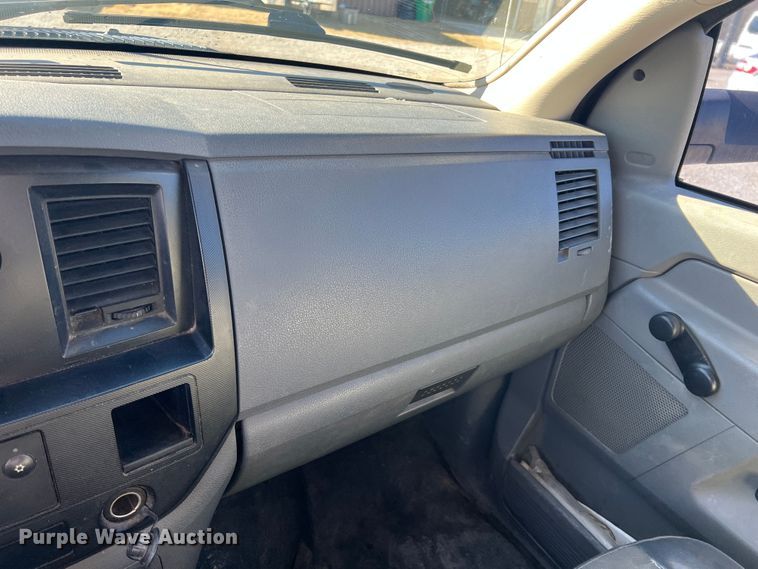 image for item KR9614 2007 Dodge Ram 3500  Quad Cab flatbed pickup truck