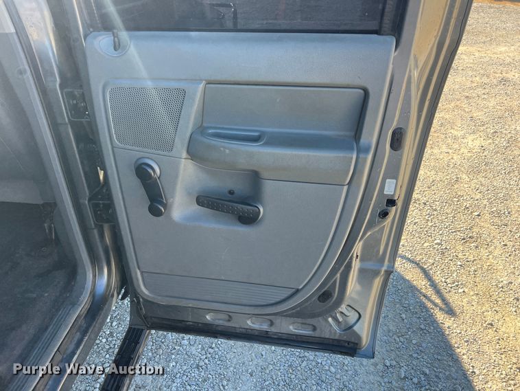 image for item KR9614 2007 Dodge Ram 3500  Quad Cab flatbed pickup truck