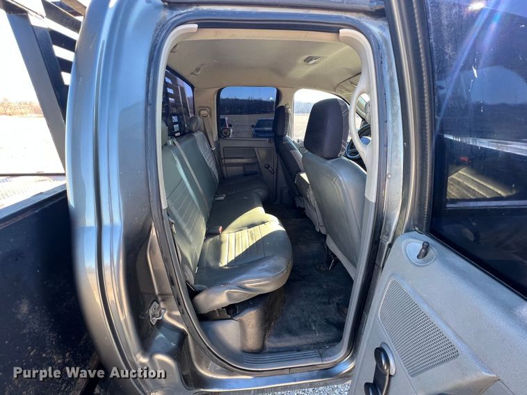 image for item KR9614 2007 Dodge Ram 3500  Quad Cab flatbed pickup truck