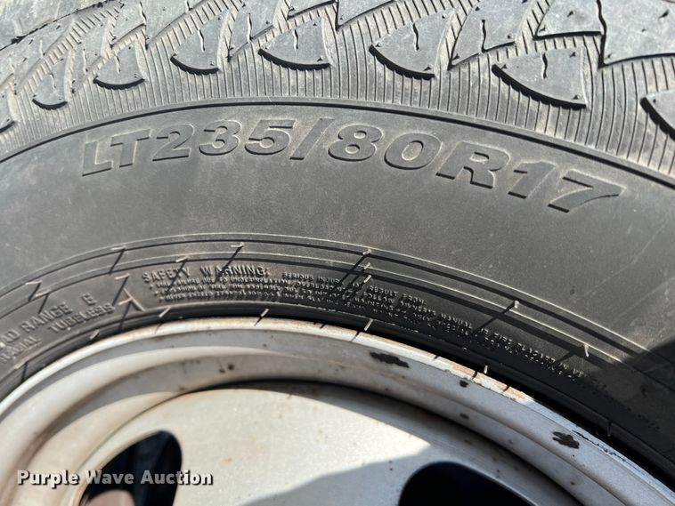 image for item KR9614 2007 Dodge Ram 3500  Quad Cab flatbed pickup truck