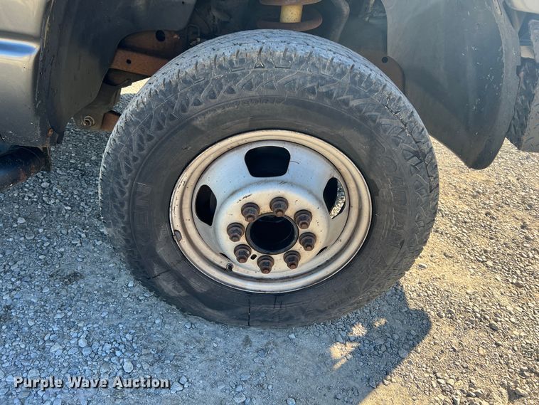 image for item KR9614 2007 Dodge Ram 3500  Quad Cab flatbed pickup truck