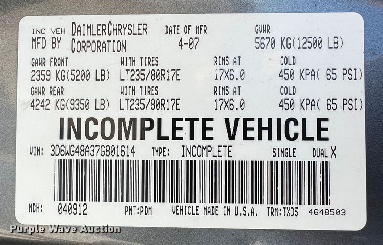 image for item KR9614 2007 Dodge Ram 3500  Quad Cab flatbed pickup truck