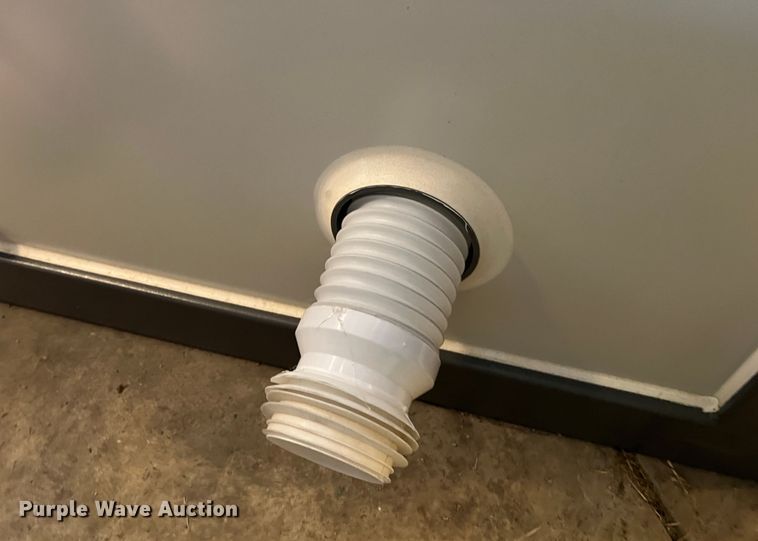 image for item KR9616 Portable restroom