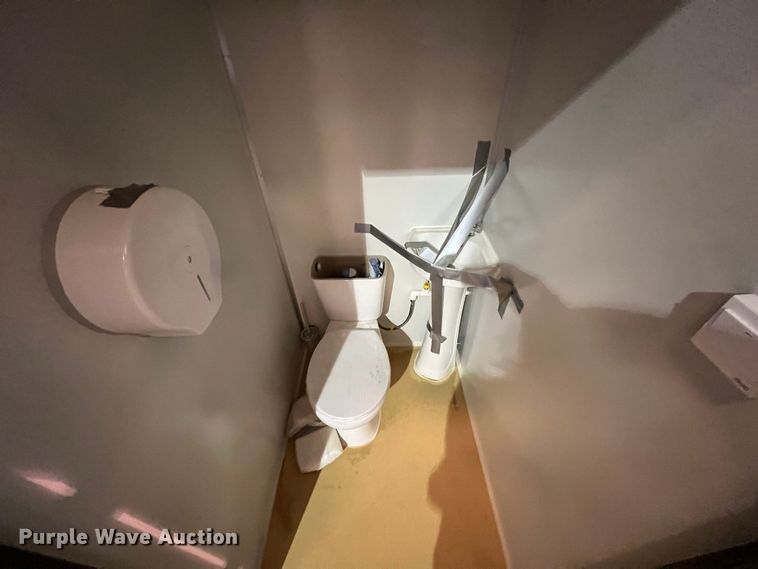 image for item KR9616 Portable restroom