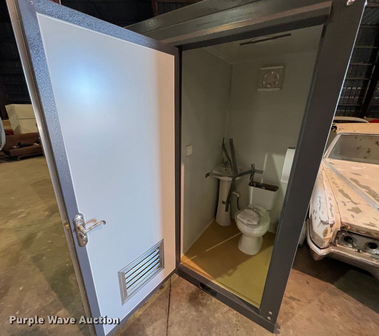 image for item KR9616 Portable restroom