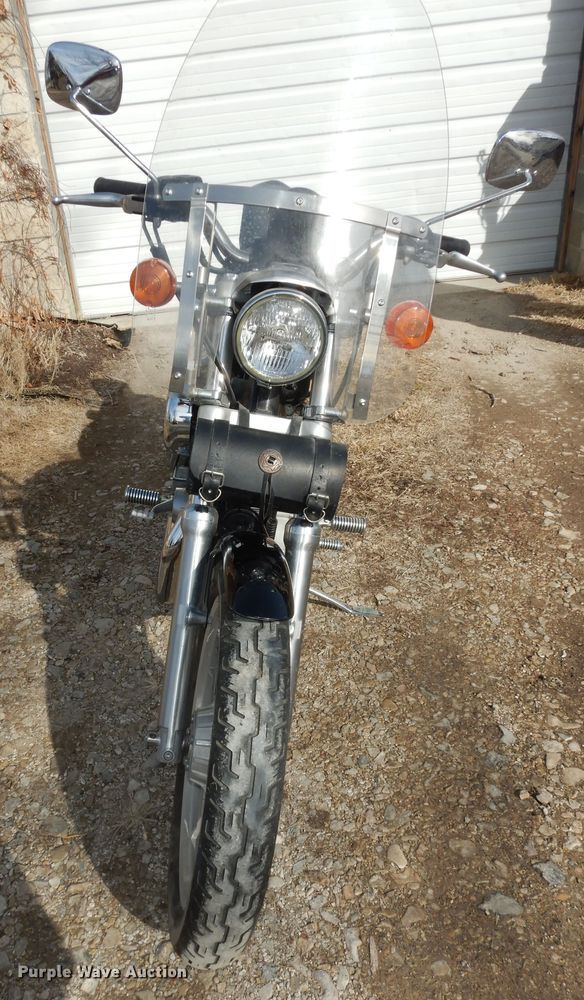 image for item KS9548 1997 Harley Davidson XLH 883  motorcycle