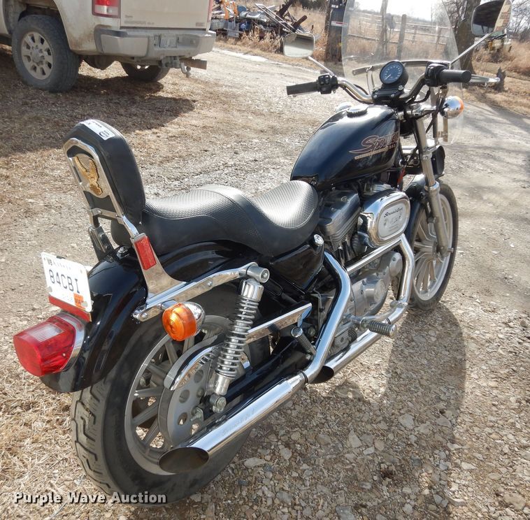 image for item KS9548 1997 Harley Davidson XLH 883  motorcycle