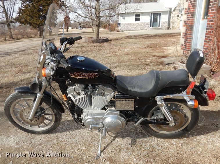 image for item KS9548 1997 Harley Davidson XLH 883  motorcycle