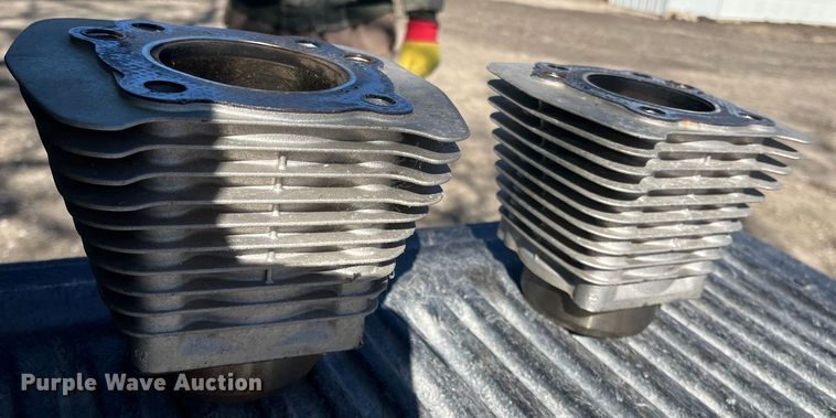 image for item KS9548 1997 Harley Davidson XLH 883  motorcycle