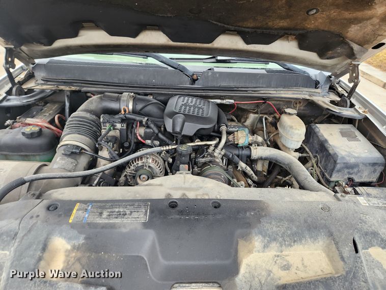 image for item KT9366 2008 GMC Sierra 2500HD  Crew Cab flatbed pickup truck