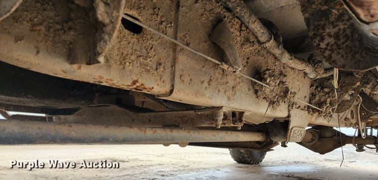 image for item KT9366 2008 GMC Sierra 2500HD  Crew Cab flatbed pickup truck