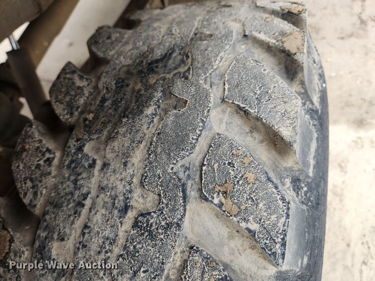 image for item KT9366 2008 GMC Sierra 2500HD  Crew Cab flatbed pickup truck