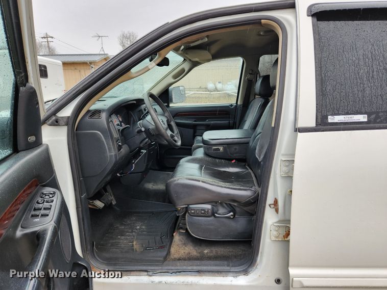 image for item KT9367 2003 Dodge Ram 2500  Quad Cab pickup truck