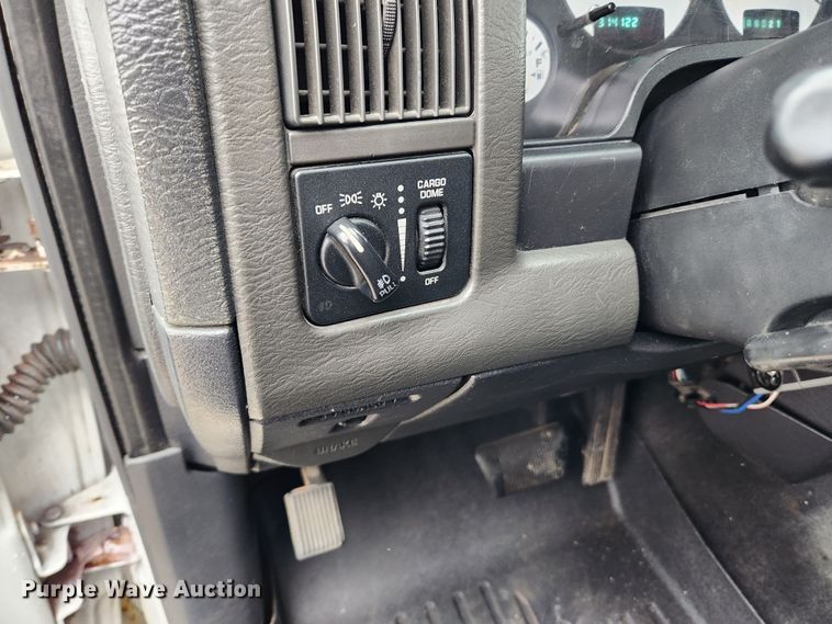 image for item KT9367 2003 Dodge Ram 2500  Quad Cab pickup truck