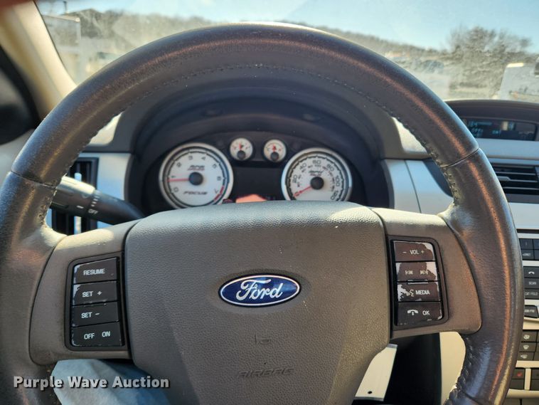 image for item KT9382 2009 Ford Focus SEL