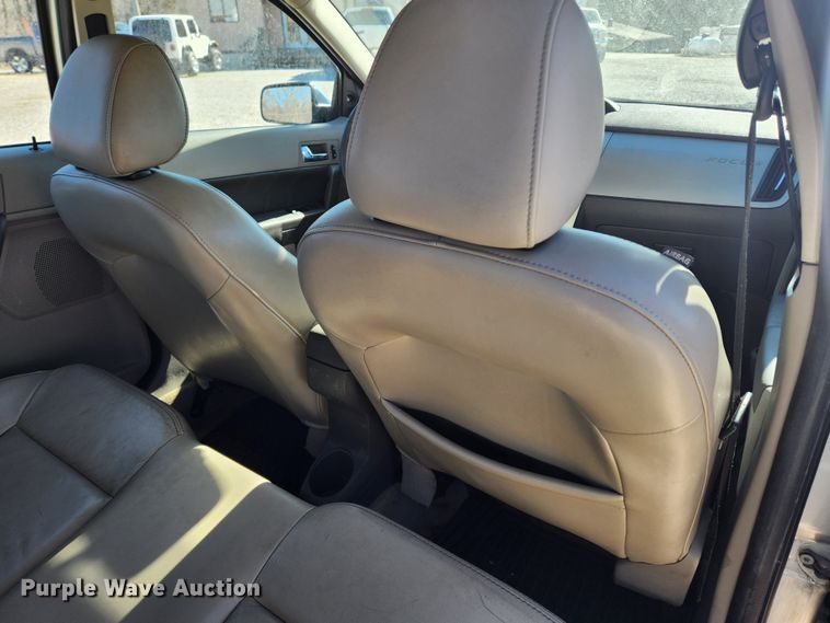 image for item KT9382 2009 Ford Focus SEL