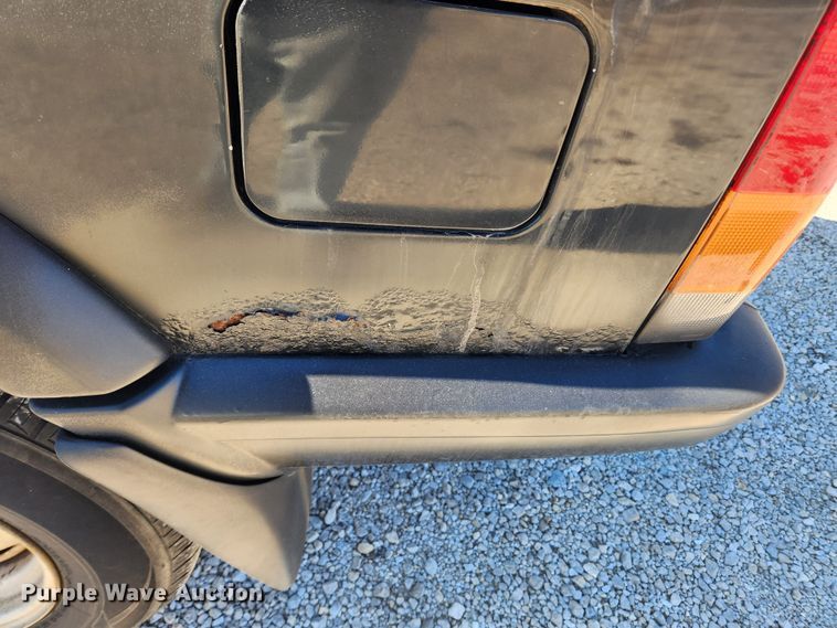 image for item KT9383 2001 Jeep Cherokee  SUV