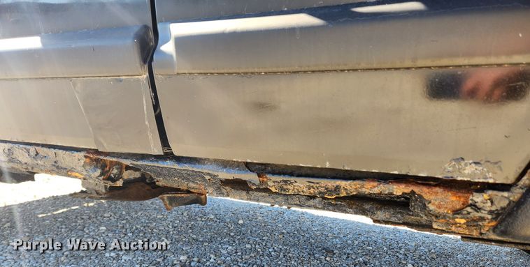 image for item KT9383 2001 Jeep Cherokee  SUV