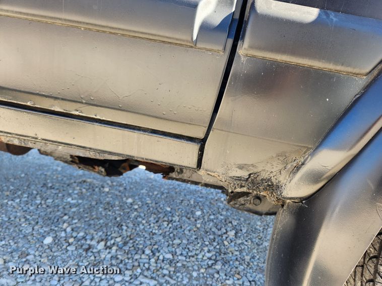 image for item KT9383 2001 Jeep Cherokee  SUV