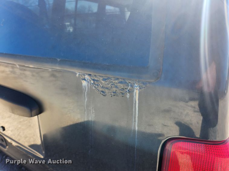 image for item KT9383 2001 Jeep Cherokee  SUV