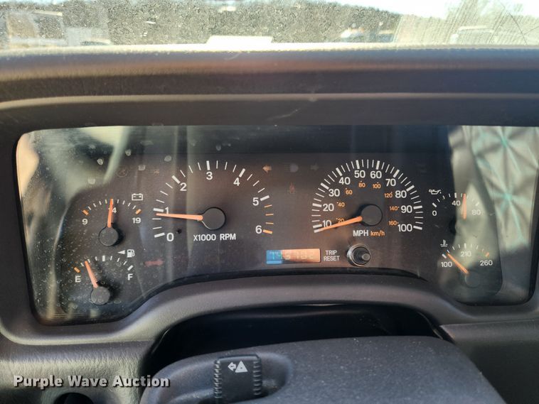 image for item KT9383 2001 Jeep Cherokee  SUV