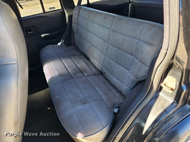 image for item KT9383 2001 Jeep Cherokee  SUV