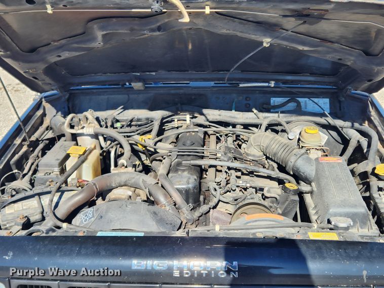 image for item KT9383 2001 Jeep Cherokee  SUV