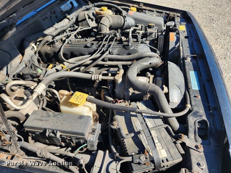 image for item KT9383 2001 Jeep Cherokee  SUV