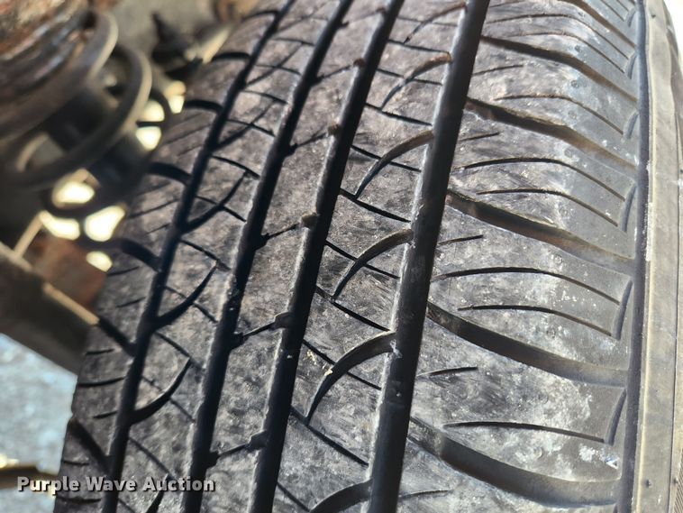 image for item KT9383 2001 Jeep Cherokee  SUV