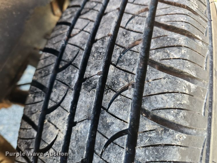 image for item KT9383 2001 Jeep Cherokee  SUV