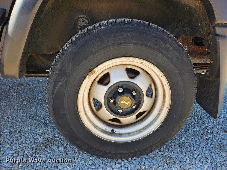 image for item KT9383 2001 Jeep Cherokee  SUV