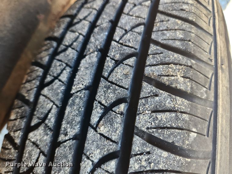 image for item KT9383 2001 Jeep Cherokee  SUV