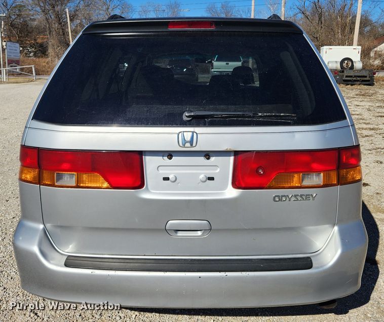 image for item KT9384 2004 Honda Odyssey  van