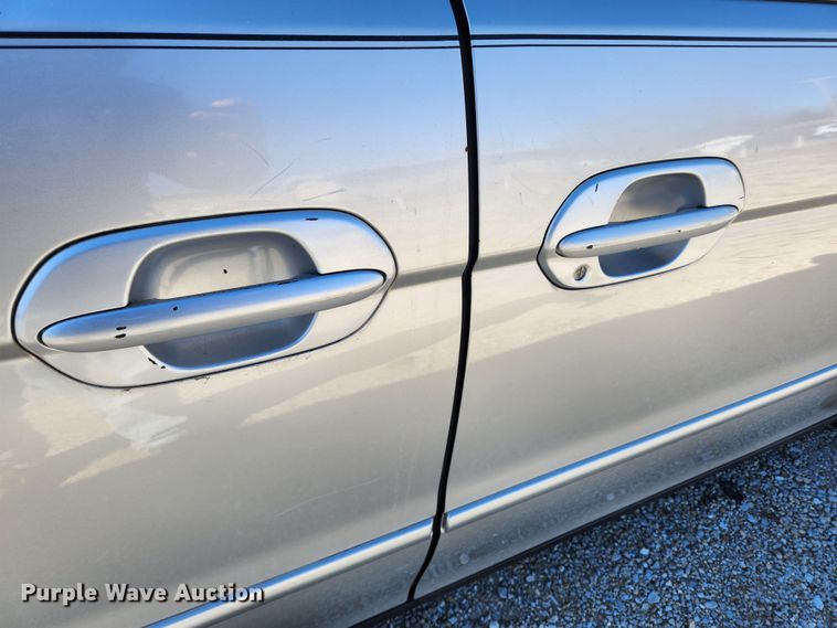 image for item KT9384 2004 Honda Odyssey  van